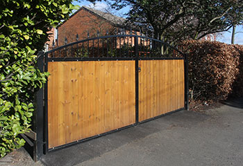 Wooden Gate Installation - New Springville